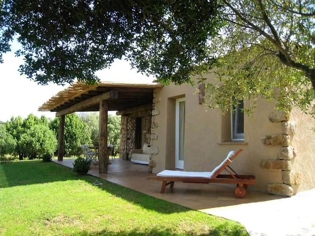Villa Le Tre Pietre à Baja Sardinia 0*,
