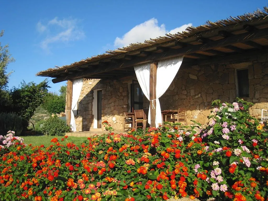 Villa Le Tre Pietre à Baja Sardinia Italie